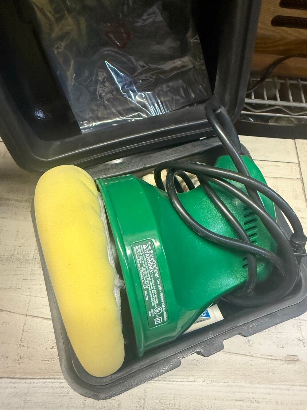 Turtle Wax 65000TW Orbital Corded Buffer Waxer Polisher w/ Hard Shell Case